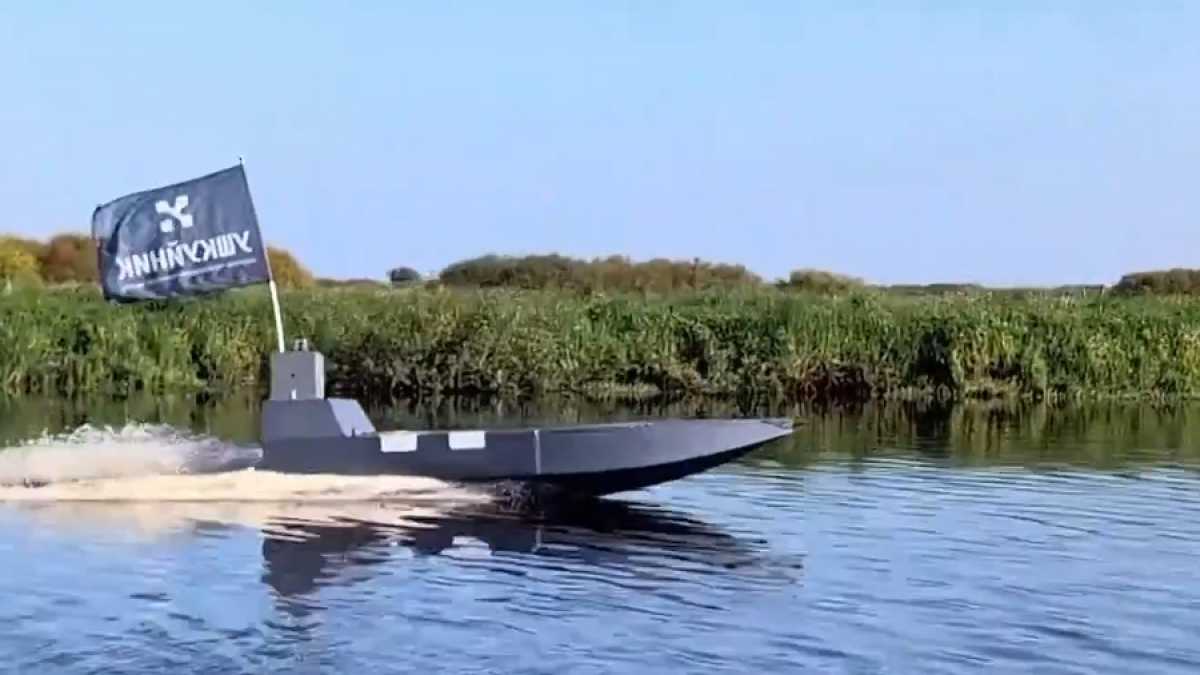 Информационные материалы доставили в старорусскую деревню Взвад.