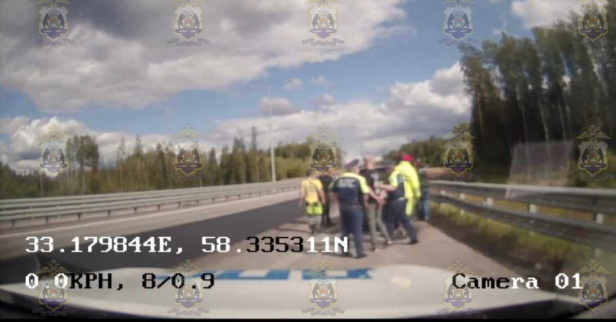 По ходатайству следователя и решению суда мужчина арестован.