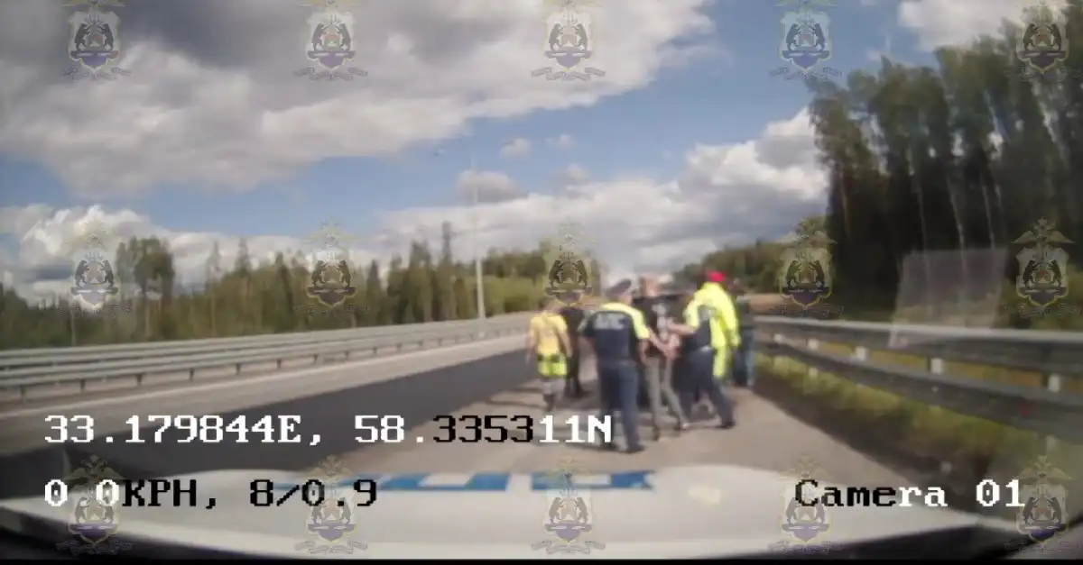 По ходатайству следователя и решению суда мужчина арестован.