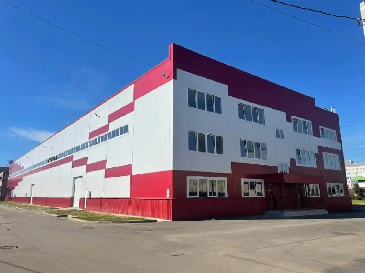 На первом этапе создания «Трансвита» были построены два производственных здания, конгрессно-выставоч