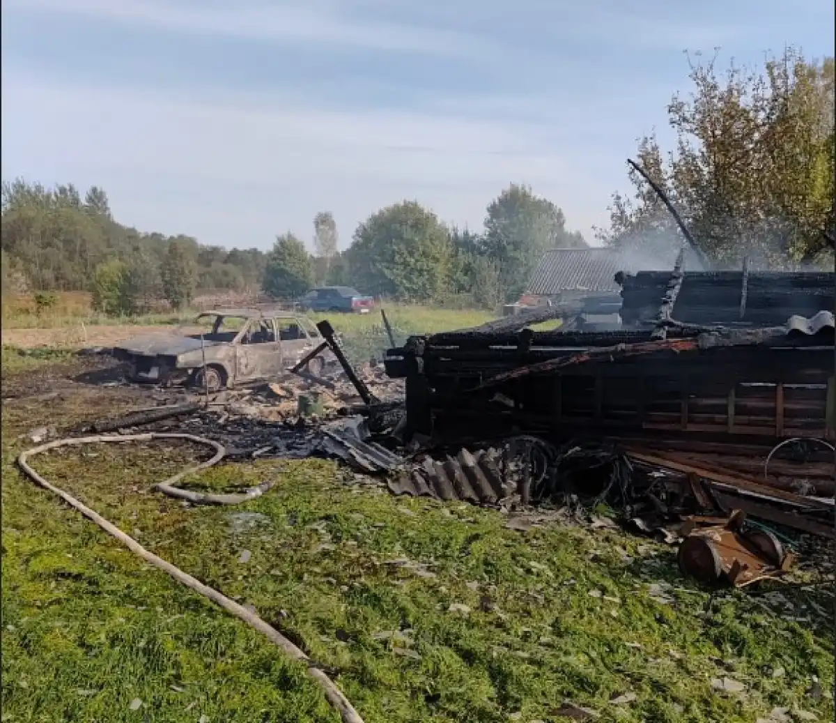 На месте пожара в Мошенском округе было обнаружено тело мужчины. По данному факту следователи провод