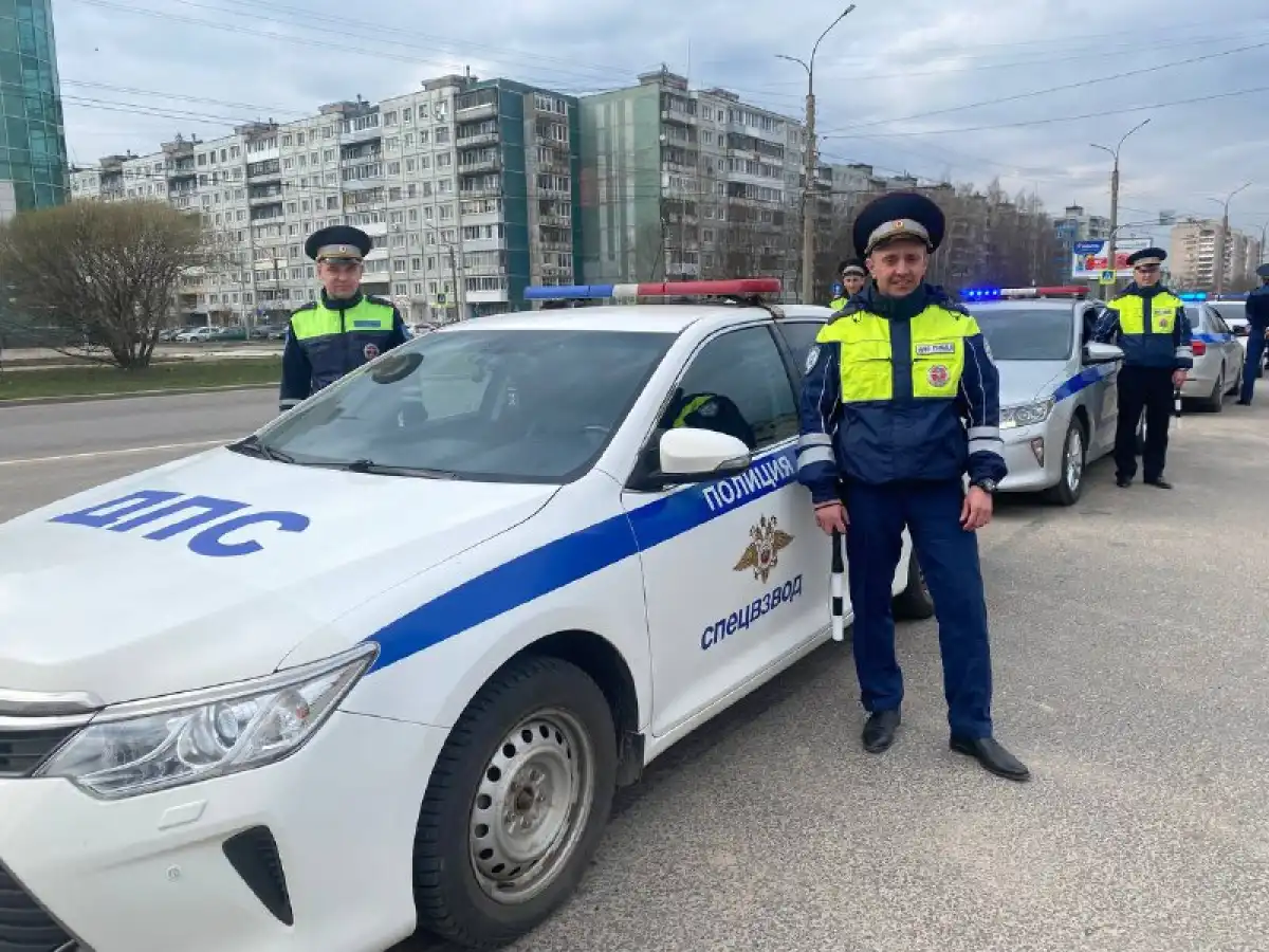 В числе нарушений правил дорожного движения выявлено 52 факта управления транспортом водителями, не