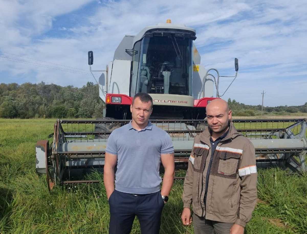 Антон Набаров посетил ведущие хозяйства региона и познакомился с работой минсельхоза.