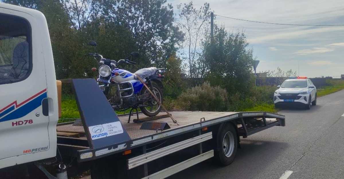 Транспортное средство было помещено на штраф-стоянку.