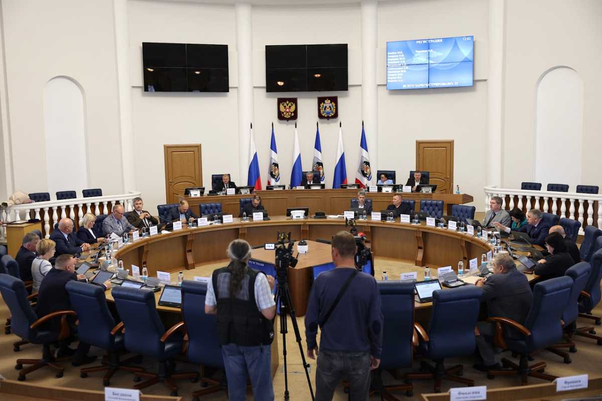 Юрий Бобрышев отметил, что это первое постановление о возрождении деревни в рамках работы седьмого с