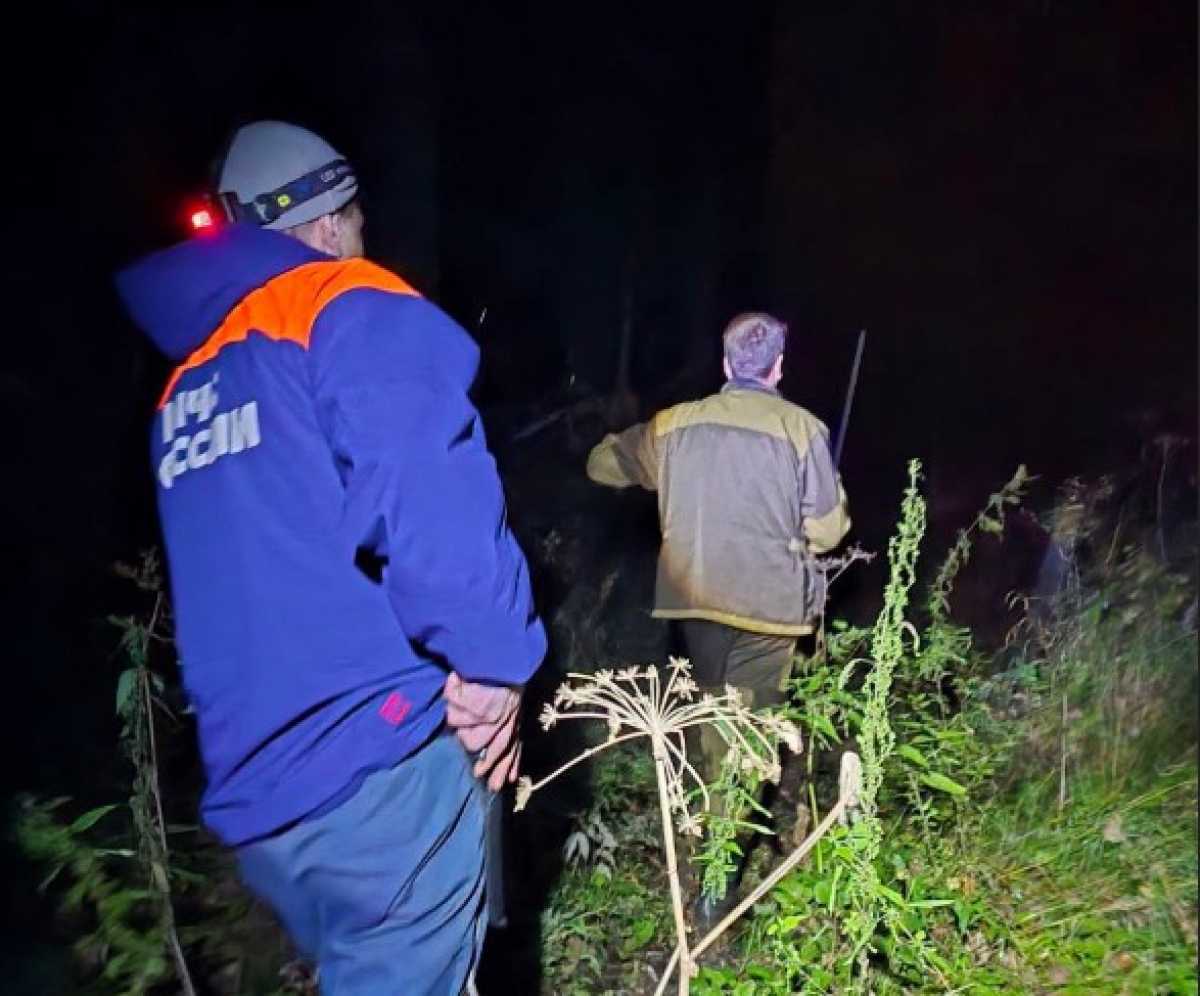 Телефон экстренных служб 112.