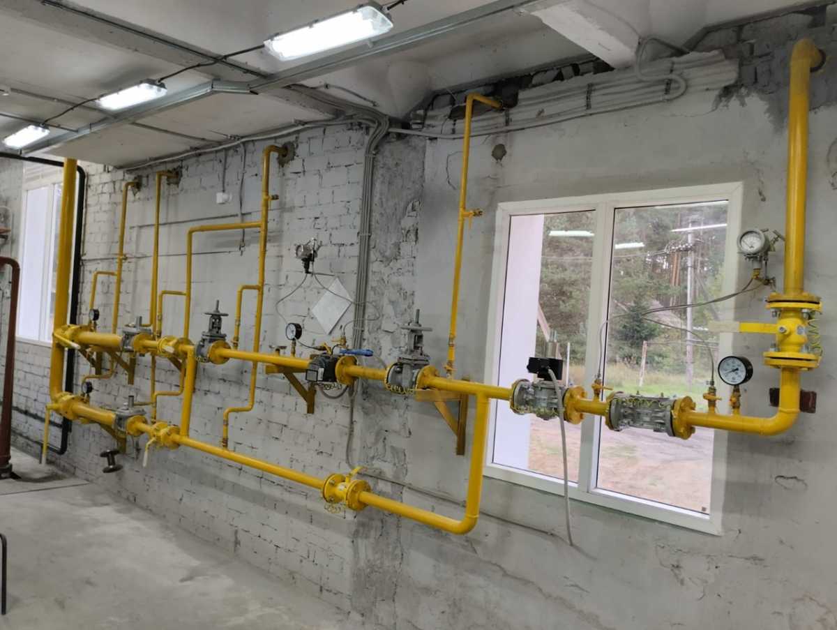 Первые газовые котельные появились в Хвойной в 2023 году.