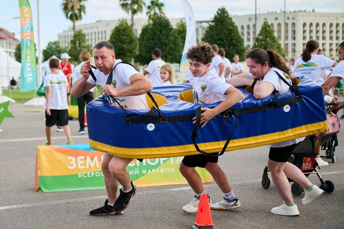 Семья Богдановых продемонстрировала отличную физическую подготовку.