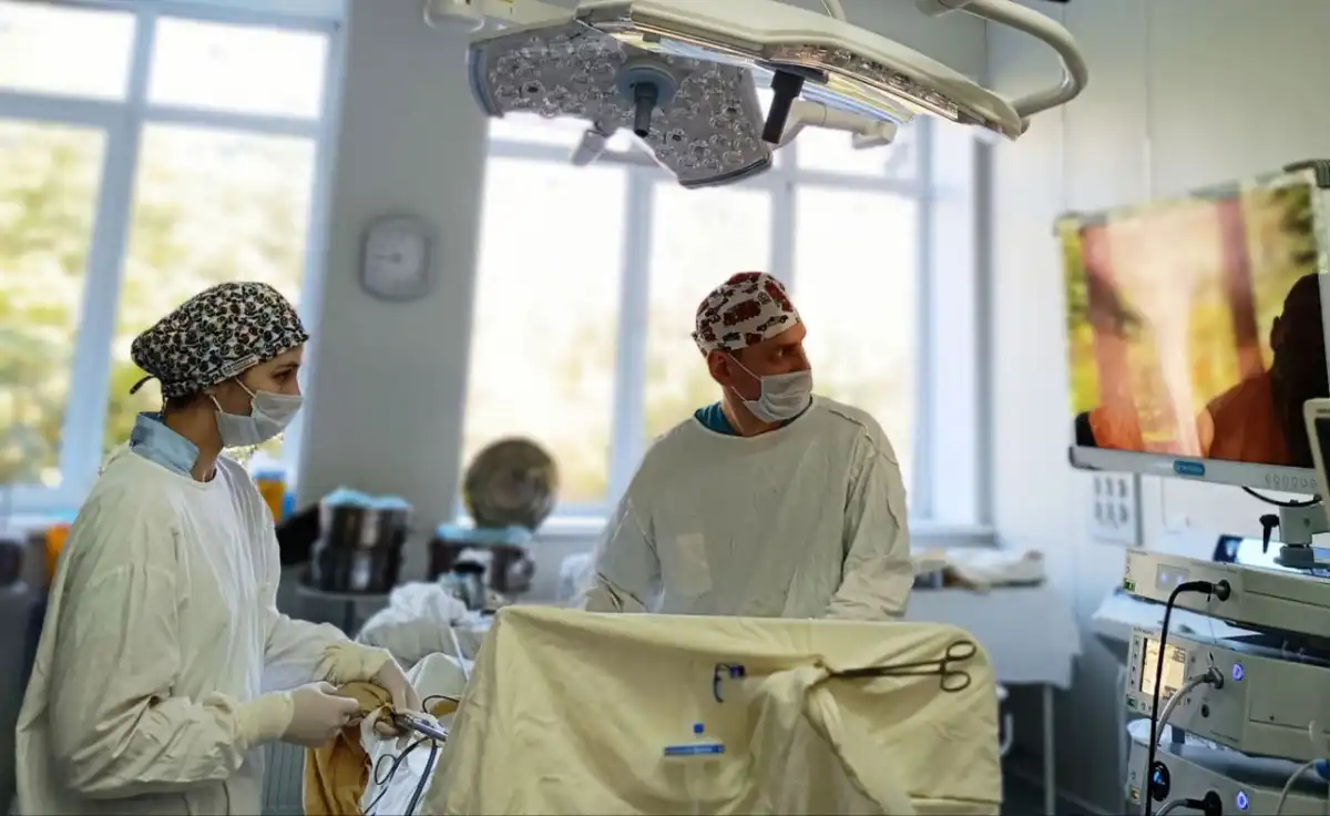 Уже спустя пять суток две пациентки выписаны домой, третий пациент также быстро идёт на поправку.