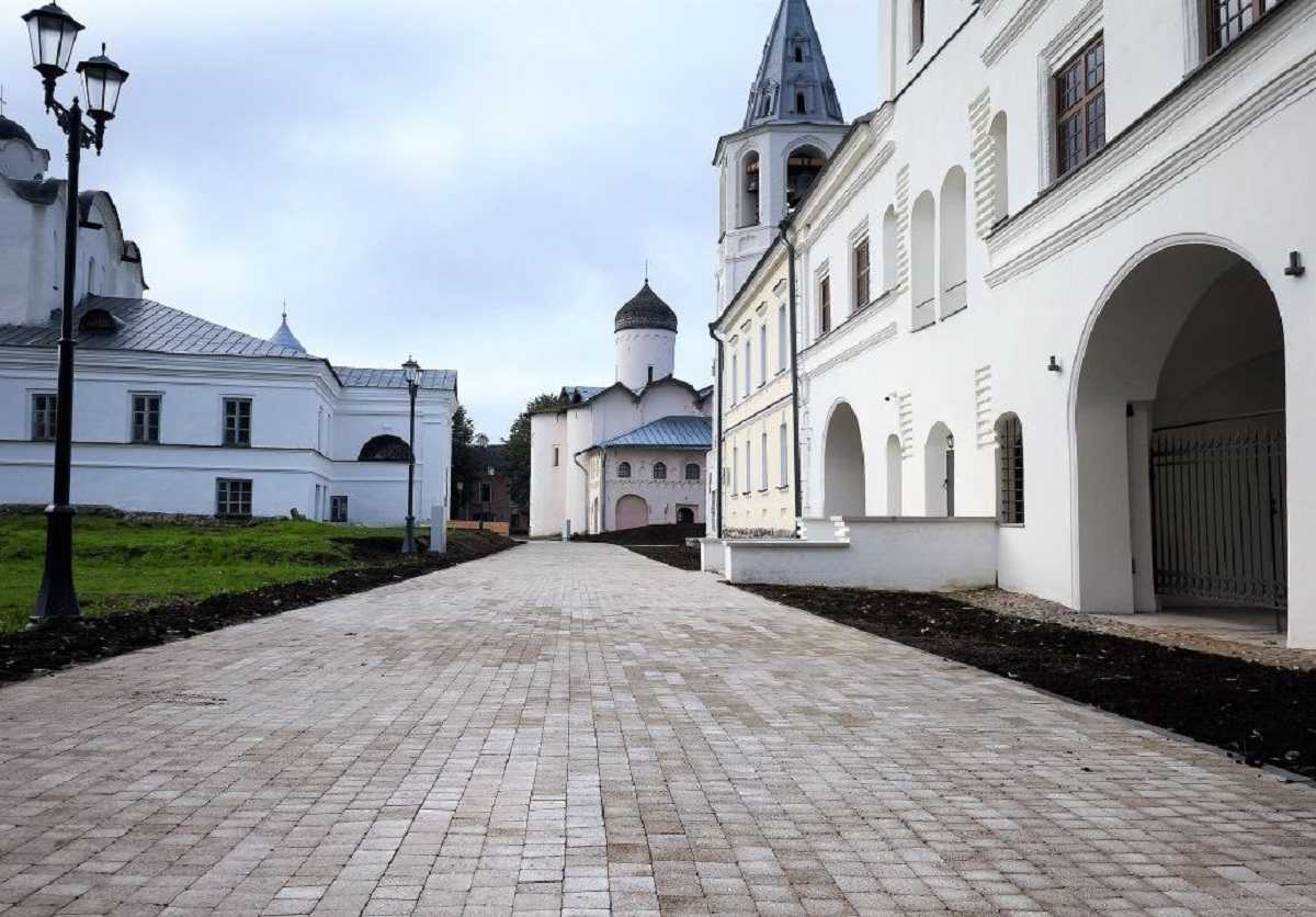 Мэр Великого Новгорода показал благоустроенные виды Ярославова дворища