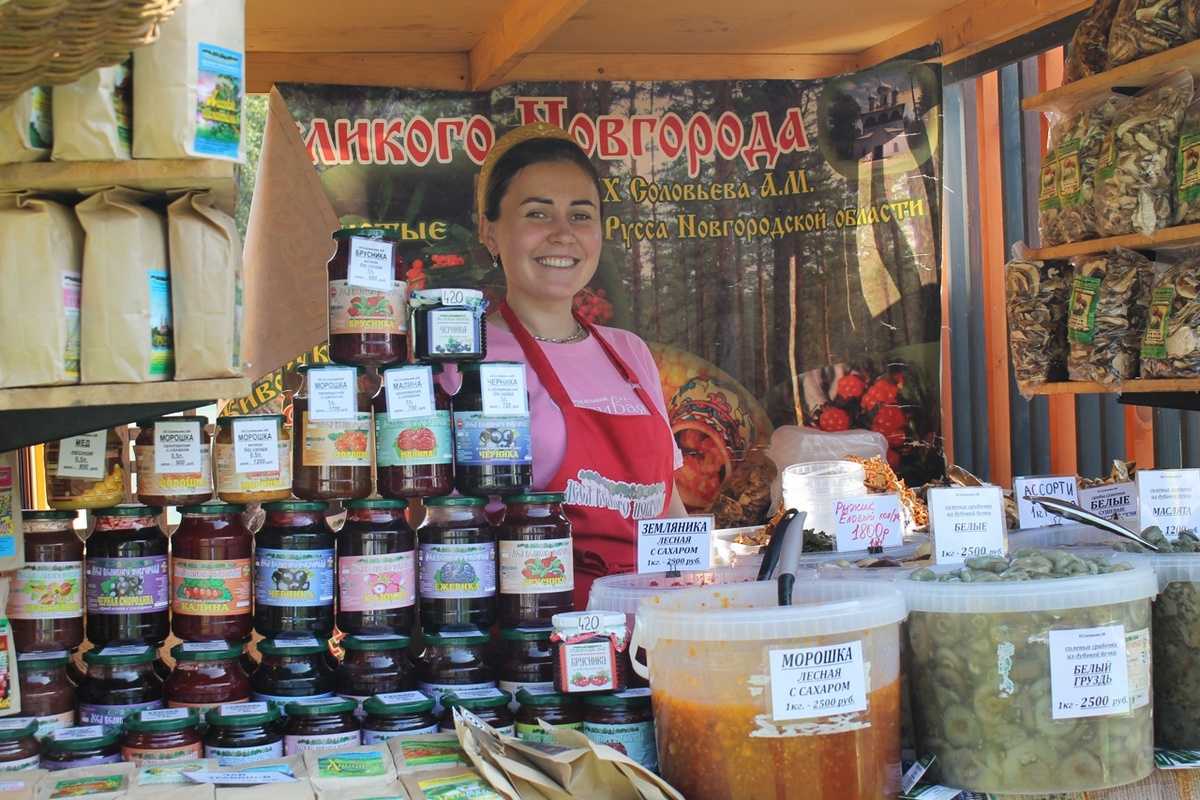 Среди победителей – грибы солёные «Белый груздь» от старорусского КФХ Соловьёва.