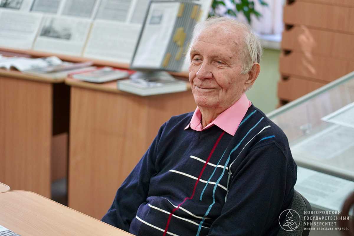 Виктор Дудкин является членом Международного общества Достоевского, председателем Новгородского отде