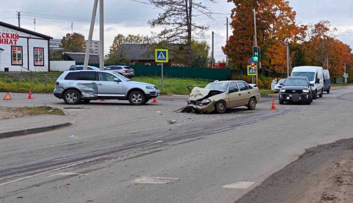 В ДТП пострадала 45-летняя пассажирка «Дэу».