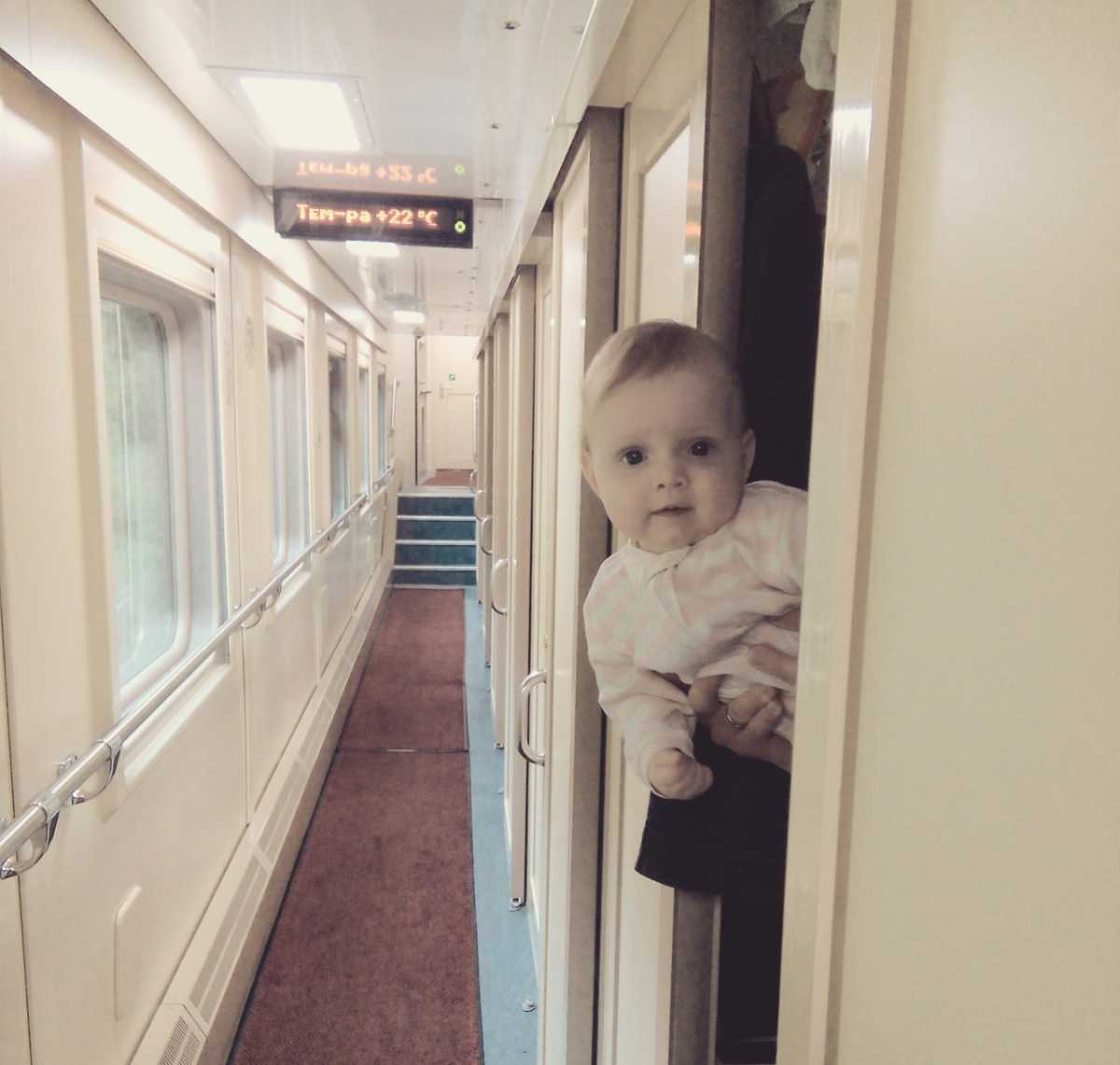 Ранее РЖД запустили подобный сервис для многодетных семей в поездах южных направлений.