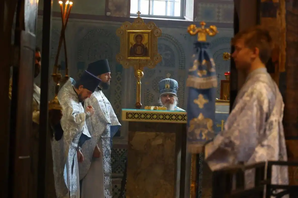 Покров Пресвятой Богородицы — непереходящий великий православный праздник, отмечаемый Православной ц