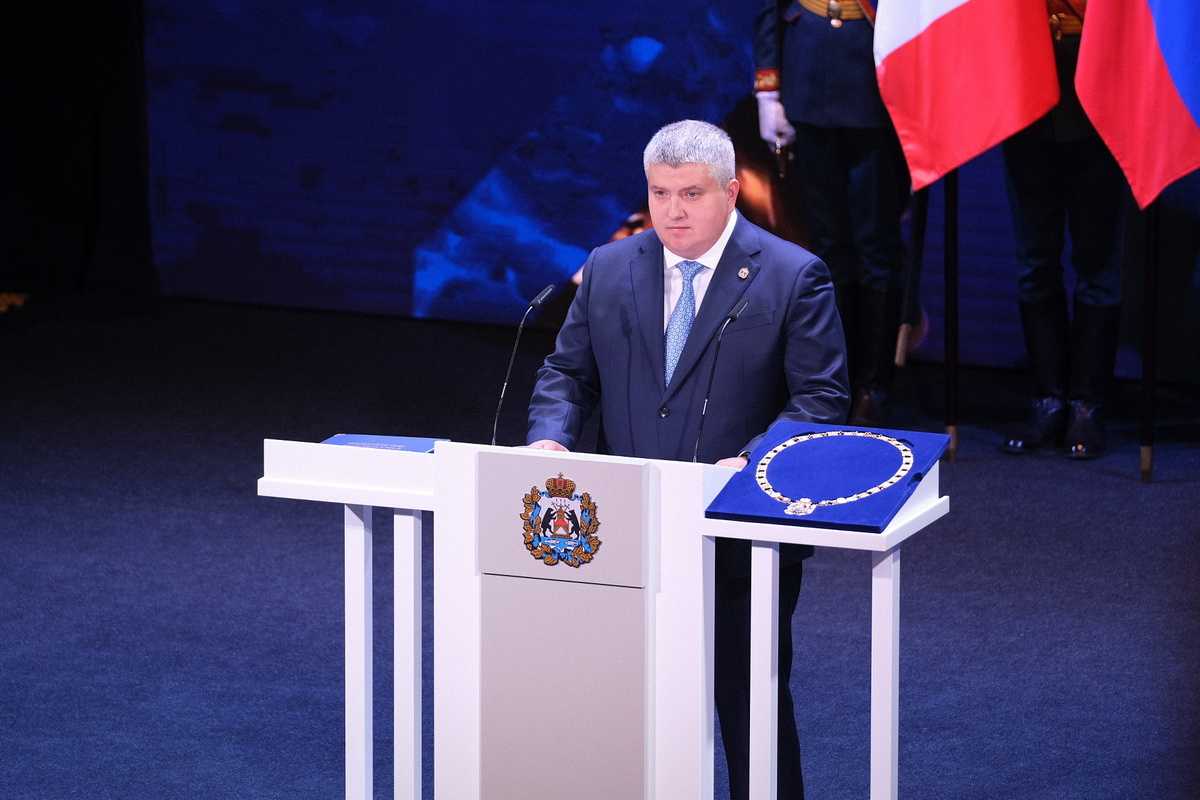 Основой работы Александр Дронов назвал непрерывный диалог с жителями области.