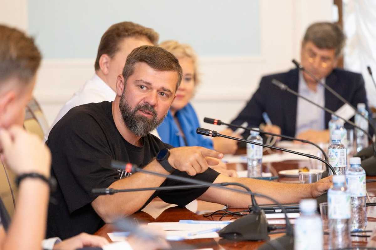 Юрий Весельев возглавляет Новгородский фонд развития креативной экономики и региональное отделение «