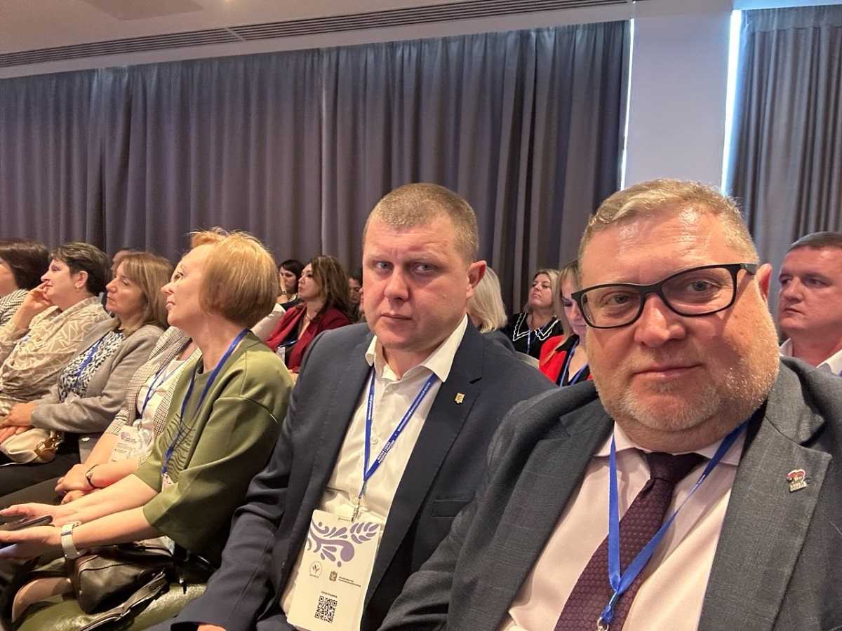 В форуме принимают участие Максим Тимофеев и Андрей Устинов.