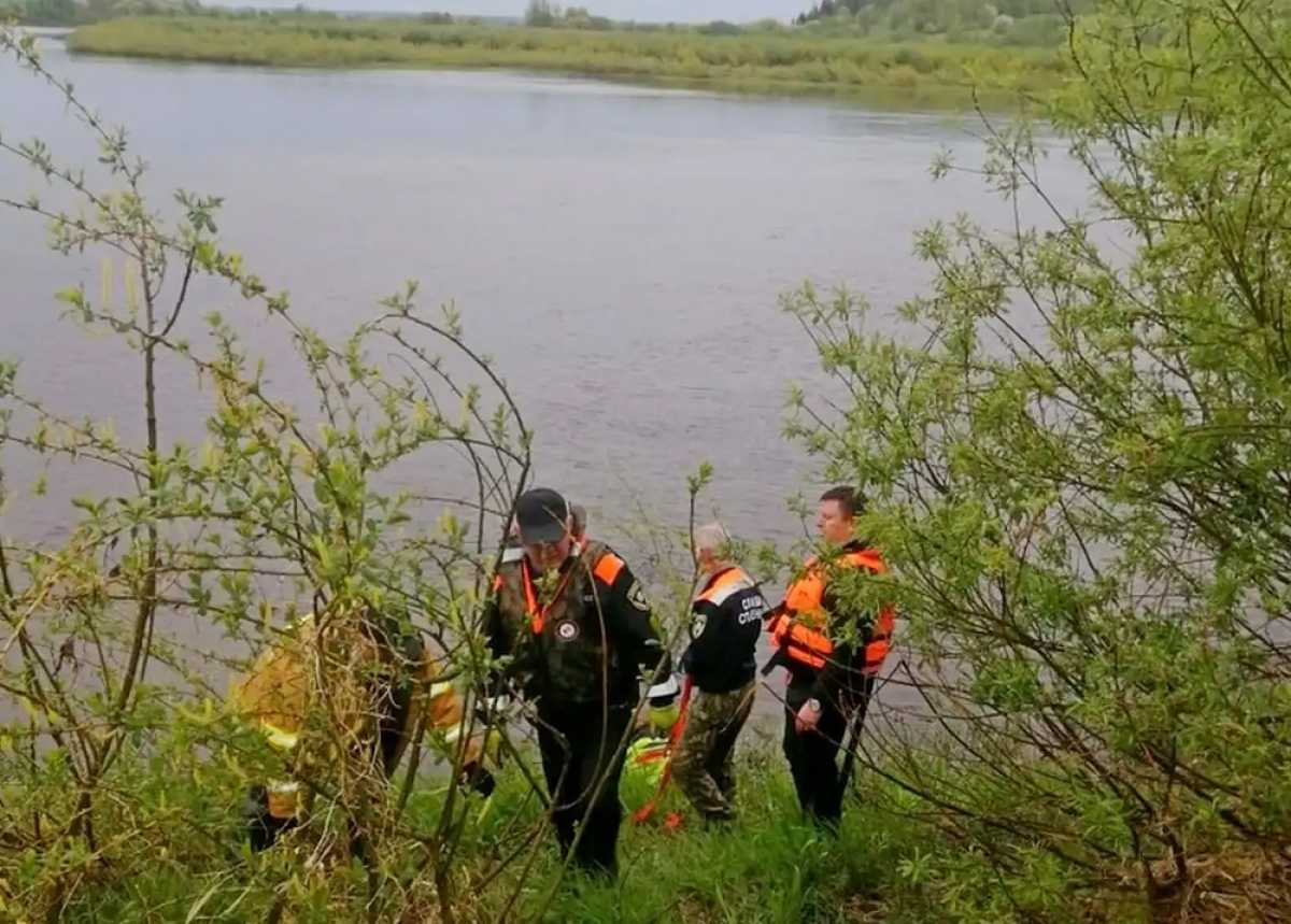 Тело утонувшего работника обнаружили в Любытинском округе.