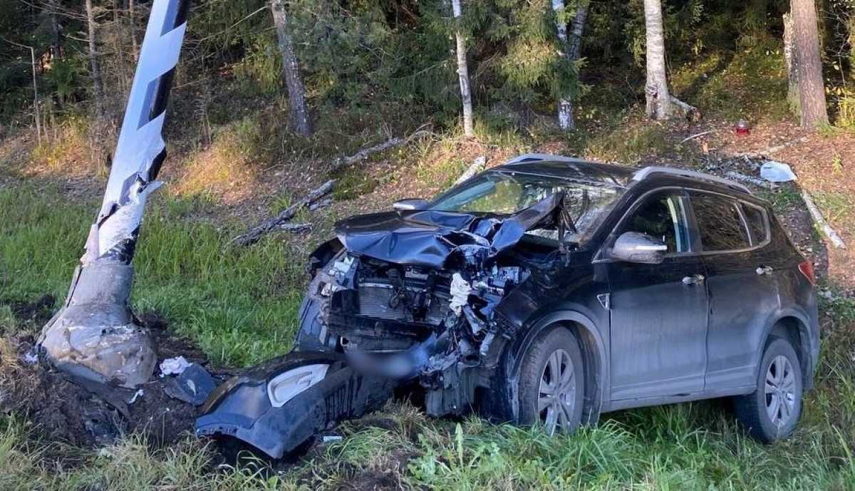 Пассажирка машины получила ушиб грудной клетки.