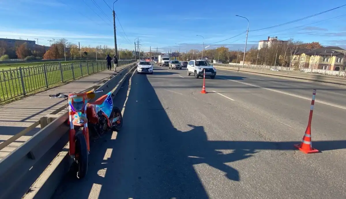 Водитель питбайка с закрытой черепно-мозговой травмой доставлен в Новгородскую областную клиническую