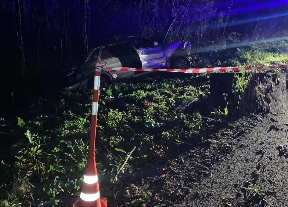 Пассажир «ВАЗа» скончался на месте происшествия до прибытия бригады скорой медицинской помощи.