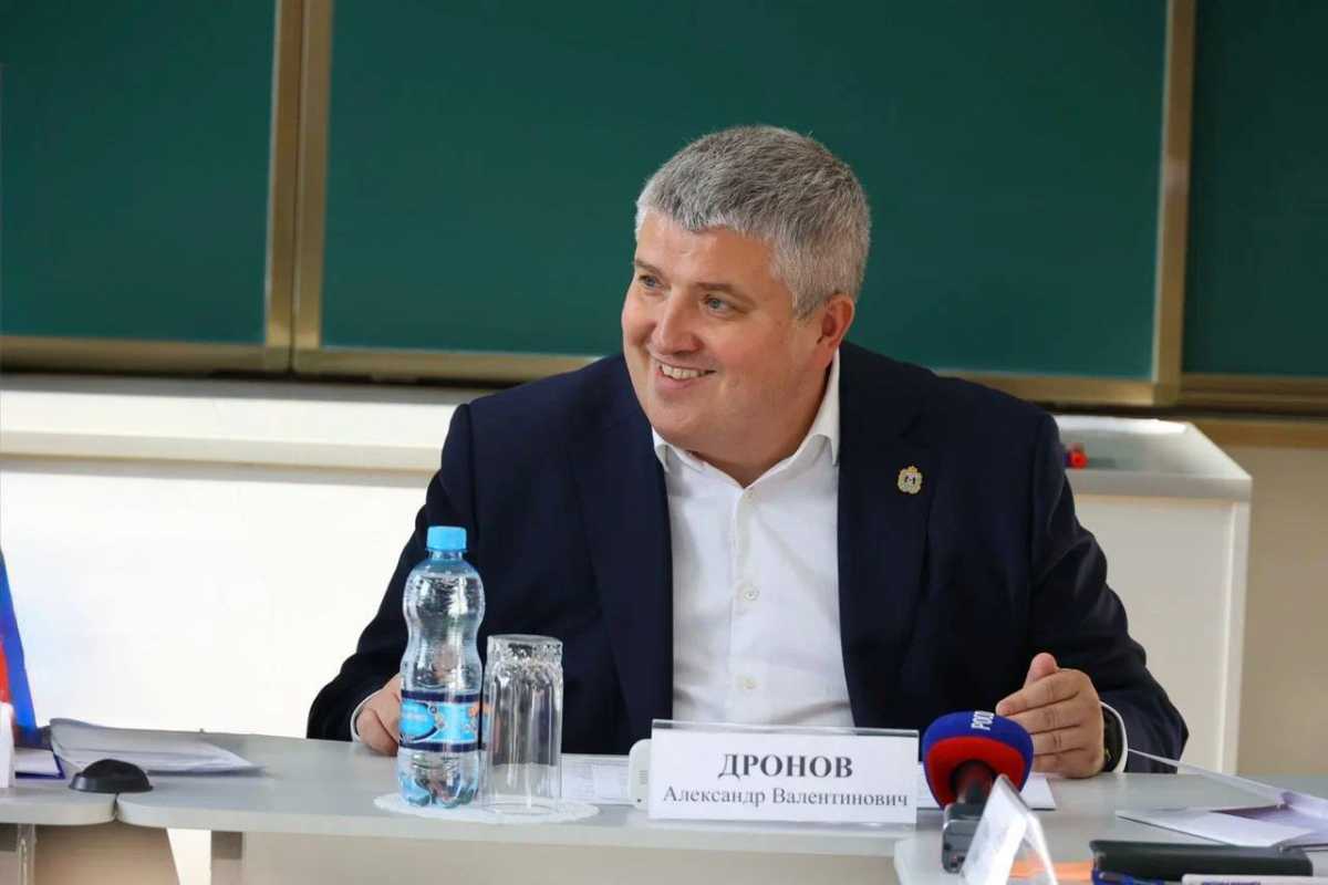 Александр Дронов обсудил с новыми депутатами Марёвского округа предстоящие избирательные кампании