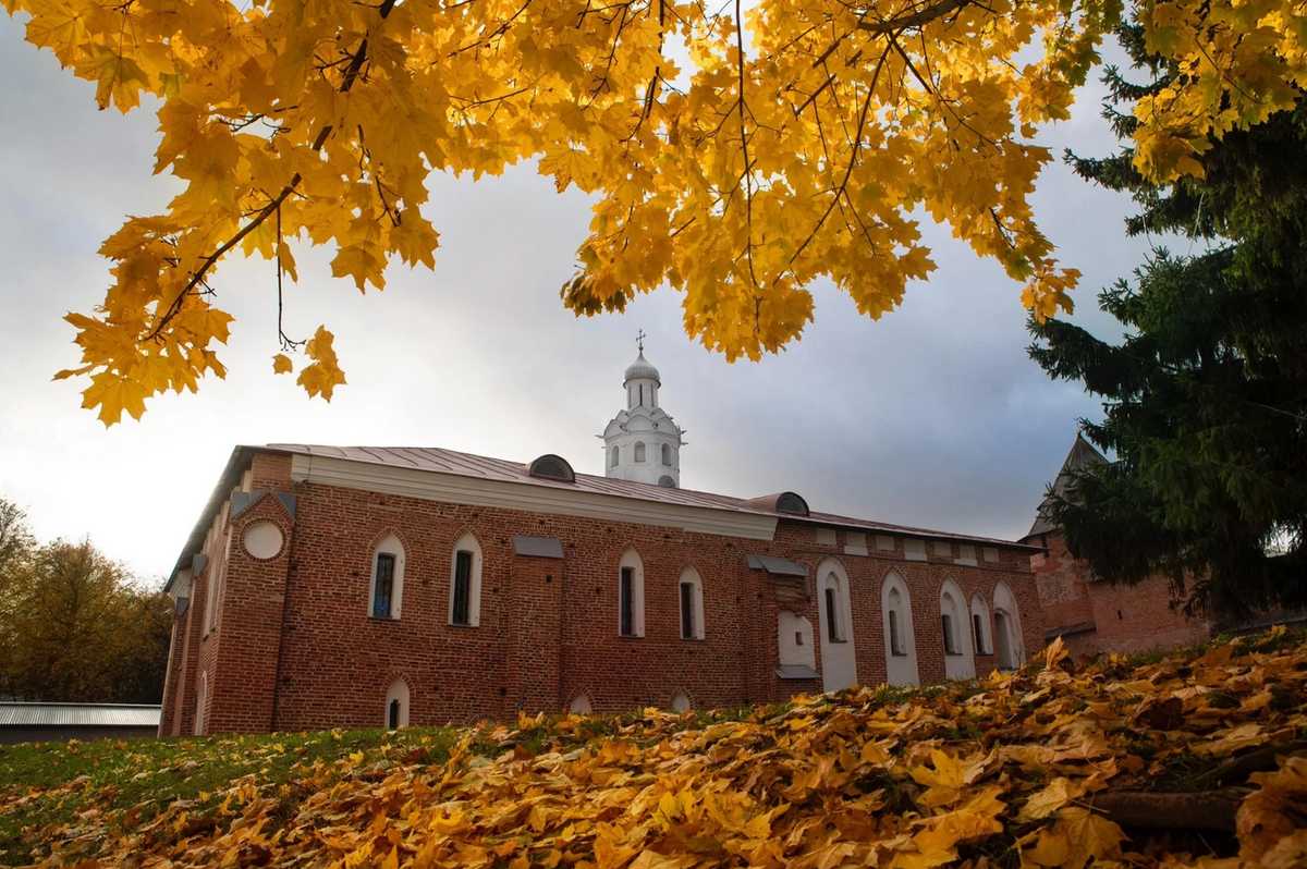 В субботу, 25 октября, в небе над регионом будет облачно, местами пройдёт небольшой дождь.