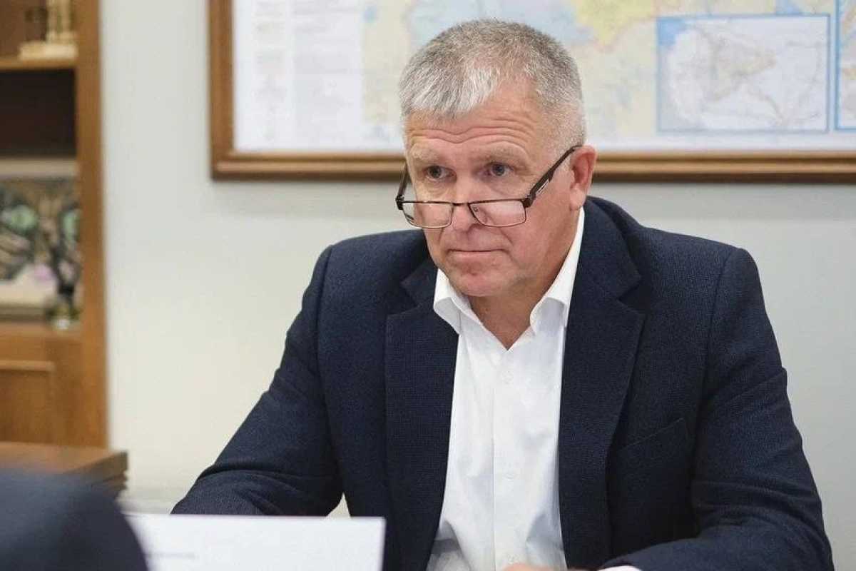 Накануне заседания думы Волотовского округа с Александром Лыжовым встретился губернатор Александр Др