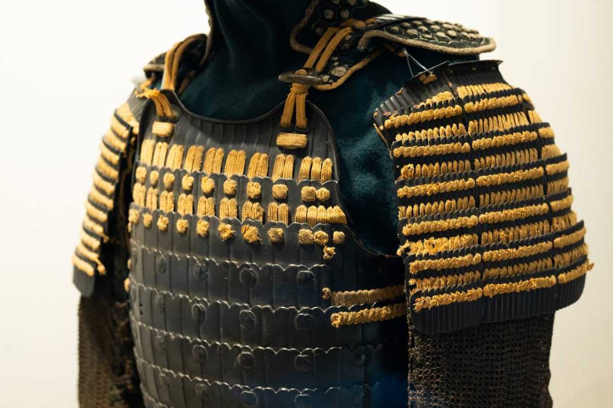 Новгородский музей представил самурайские доспехи на выставке в Сергиевом Посаде