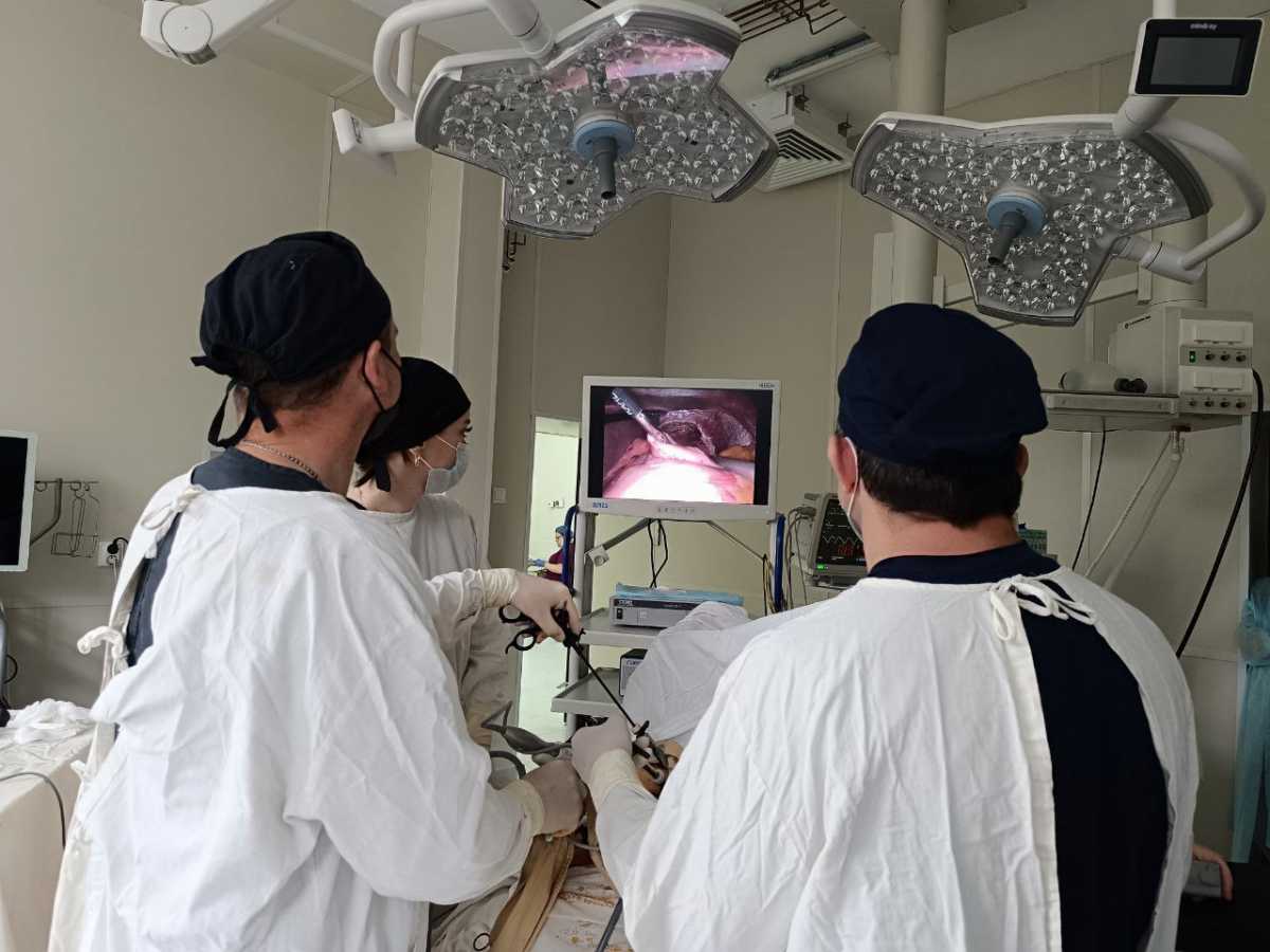 Спустя трое суток здоровая женщина вернулась домой, избавленная от мучившей её годами проблемы.