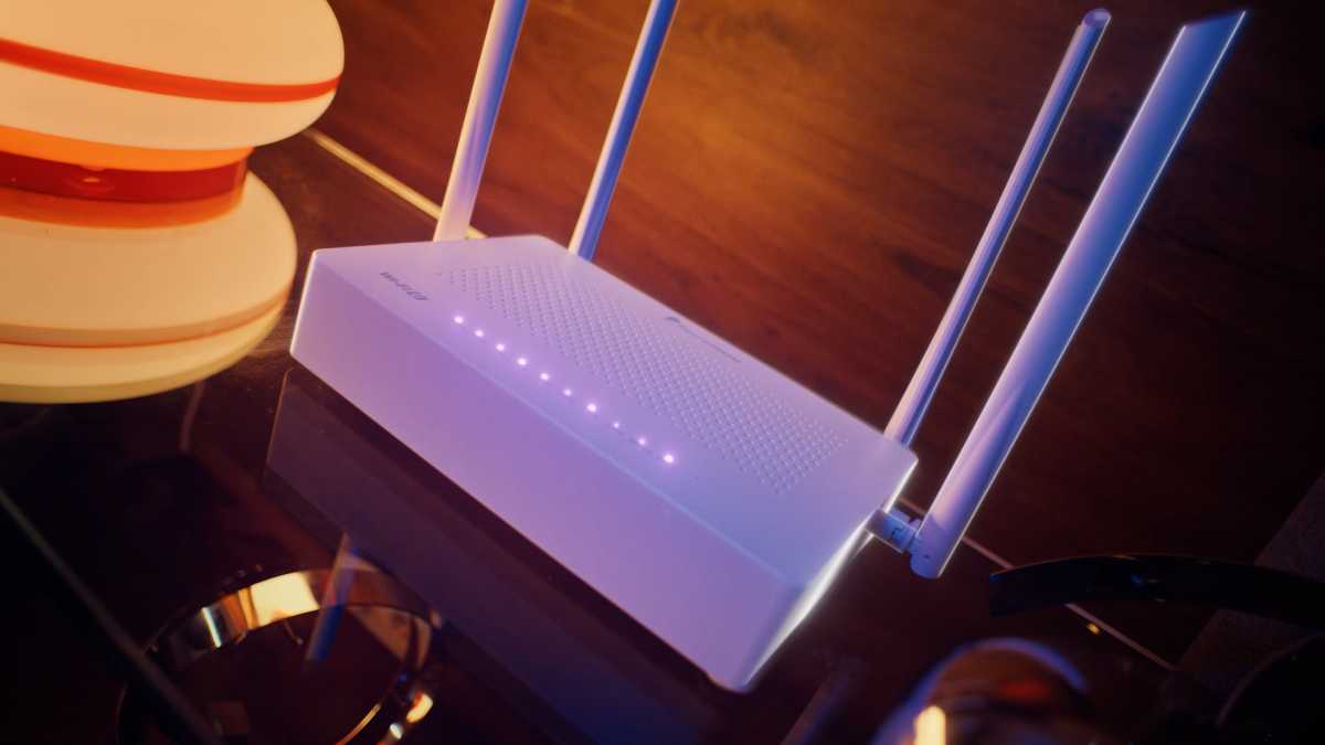 Будущее уже дома: «Ростелеком» первым начал установку интернет-роутеров нового поколения в Новгородс