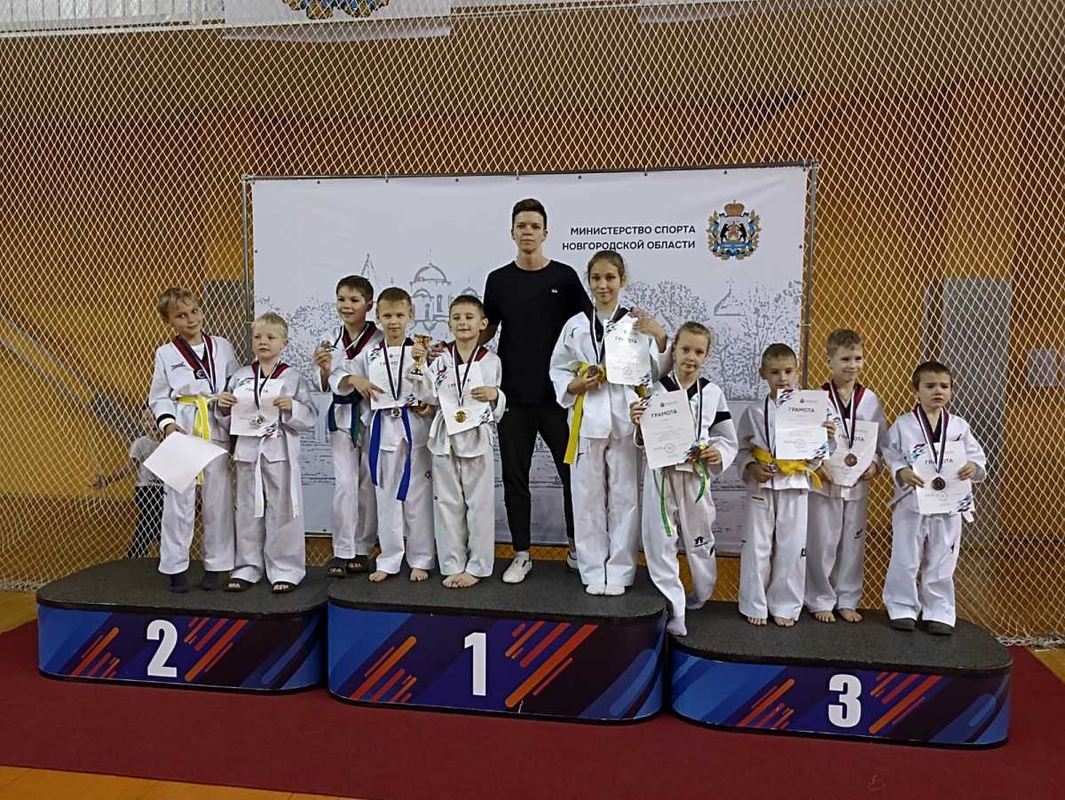 Всего на состязаниях разыграли 30 комплектов наград.