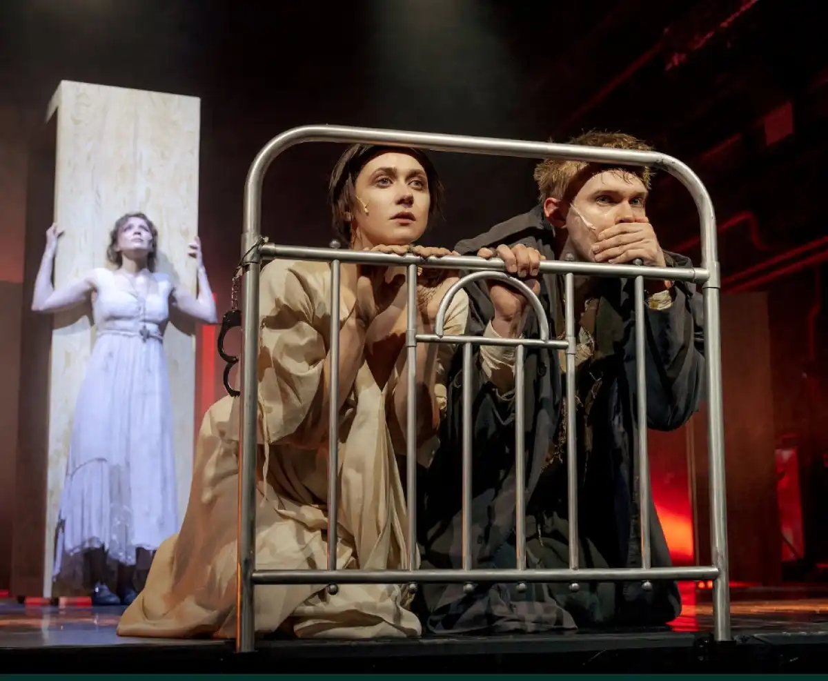 Спектакль «Преступление и наказание» представит Московский драматический театр имени Николая Гоголя.