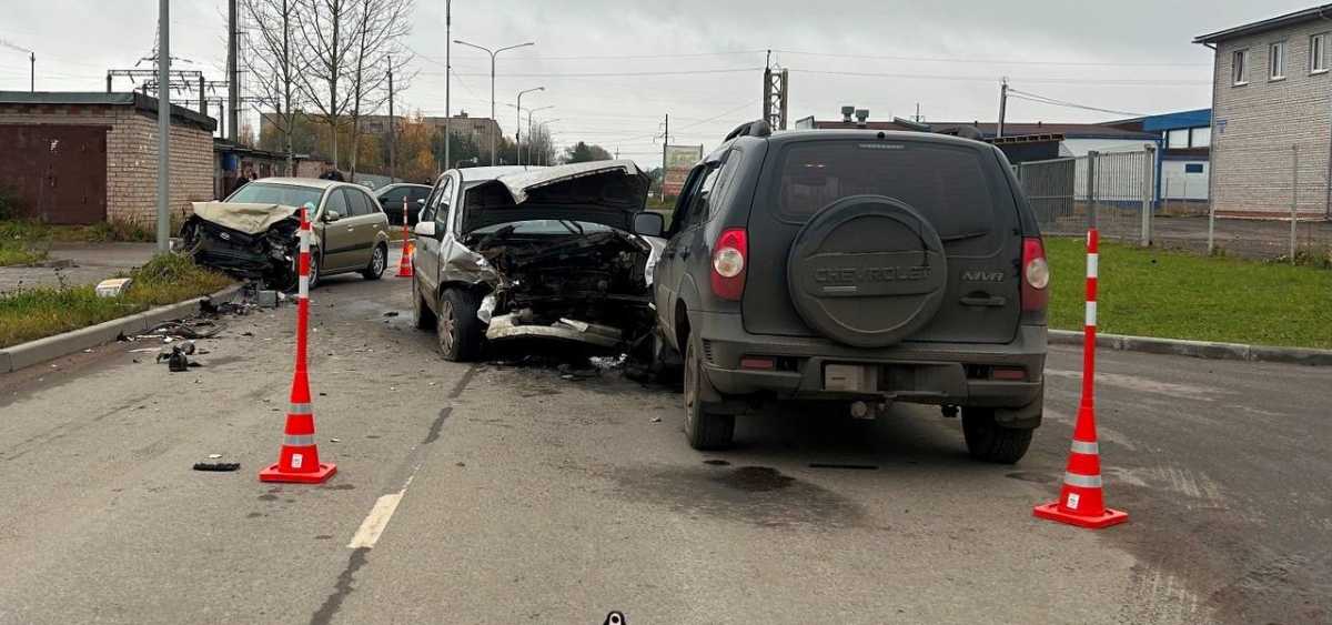 35-летний водитель «Киа» с сотрясением головного мозга самостоятельно обратился в Новгородскую облас