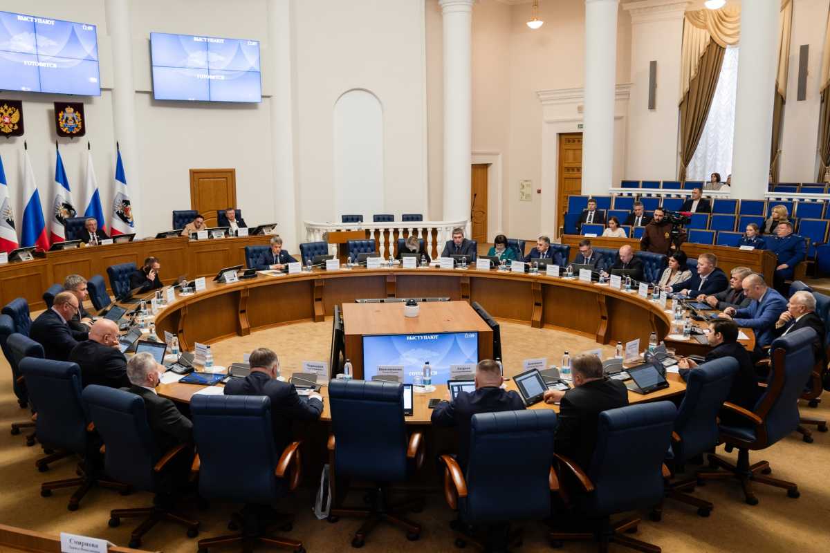 Новый областной закон вступит в силу через день после его официального опубликования.