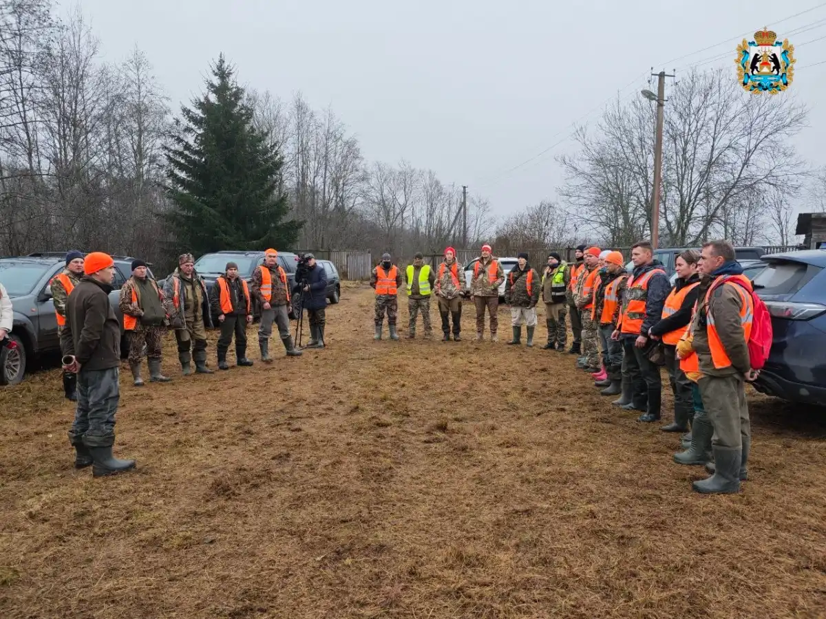 Из последней добычи охотников по просьбе воинов будет приготовлена колбаса.