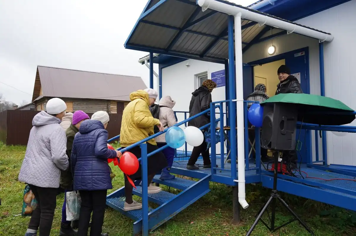 Местные жители осмотрели новый ФАП.