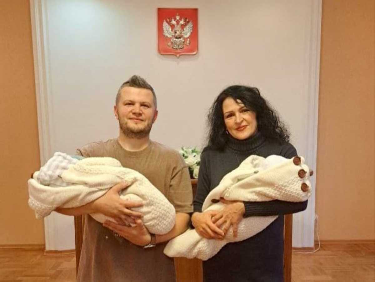 Мальчиков назвали красивыми именами — Тимур и Елисей.