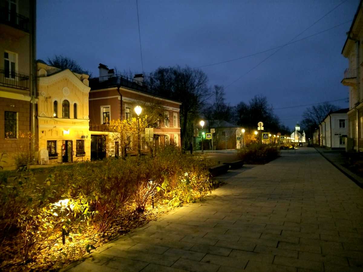 11 ноября ночью температура воздуха составит от -1 до 4 градусов, днём – 1-6.