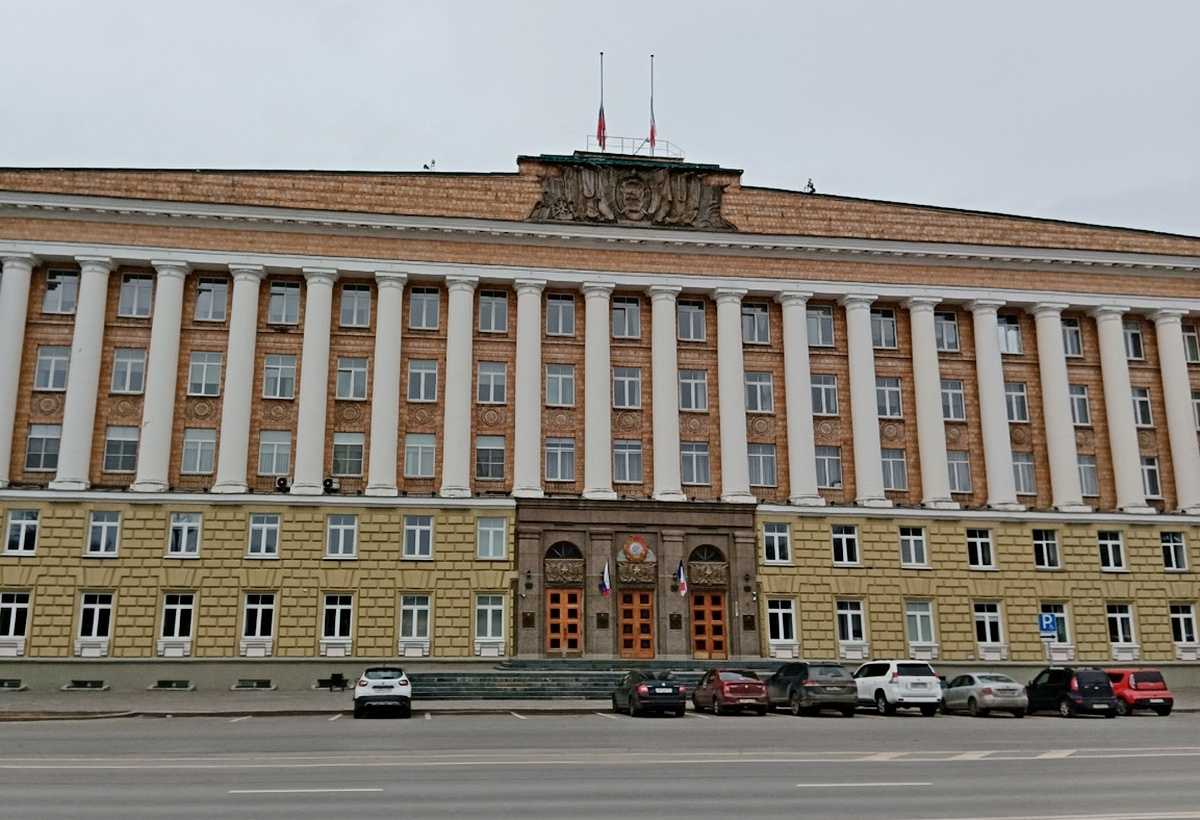 Исполнение обязанностей министра временно возложили на Владимира Татаренко.