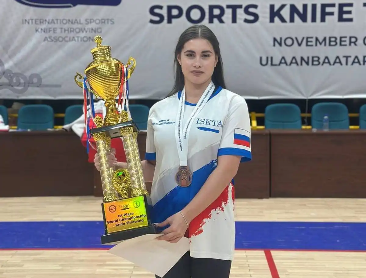 Карина стала третьей на дистанции пять метров.