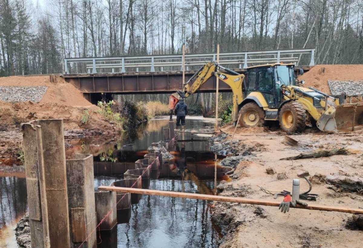 На месте старого деревянного моста через Вотросу построят арочный мост.