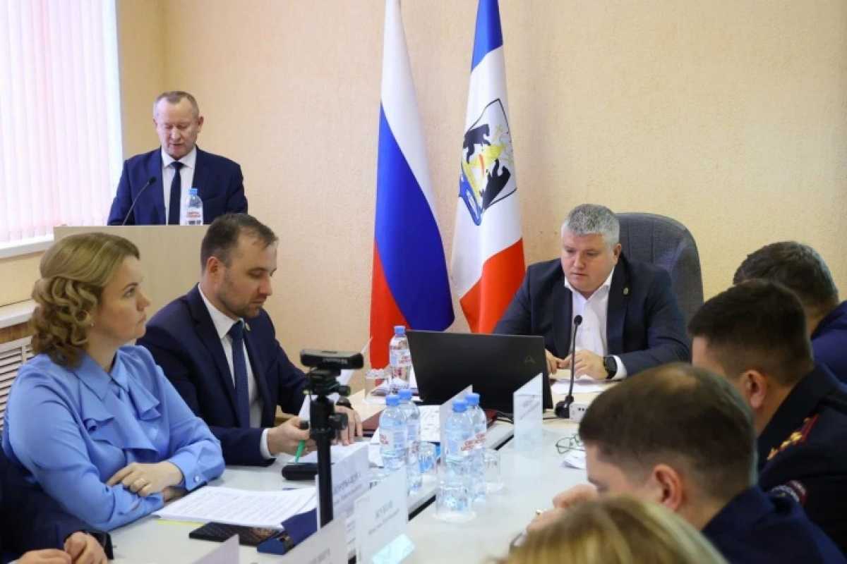 Александр Дронов отметил, что Батецкий округ традиционно остаётся сильной сельскохозяйственной терри