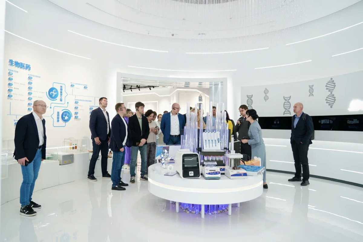 В этом году новгородские предприниматели провели более 200 встреч и переговоров.