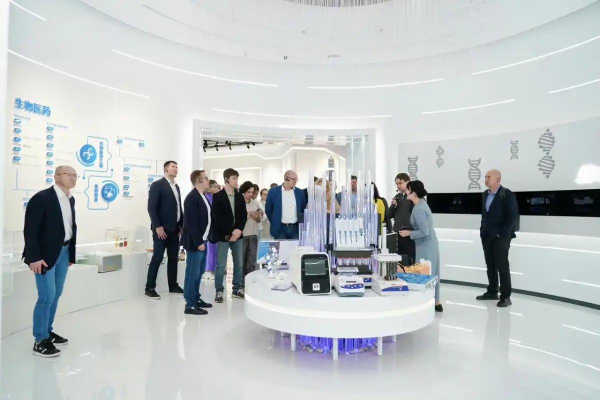 В этом году новгородские предприниматели провели более 200 встреч и переговоров.