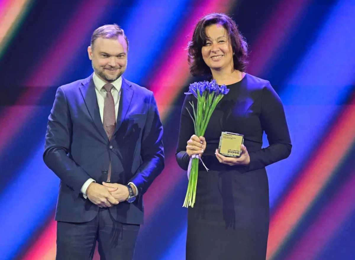 Ольга Калпинская на церемонии награждения.