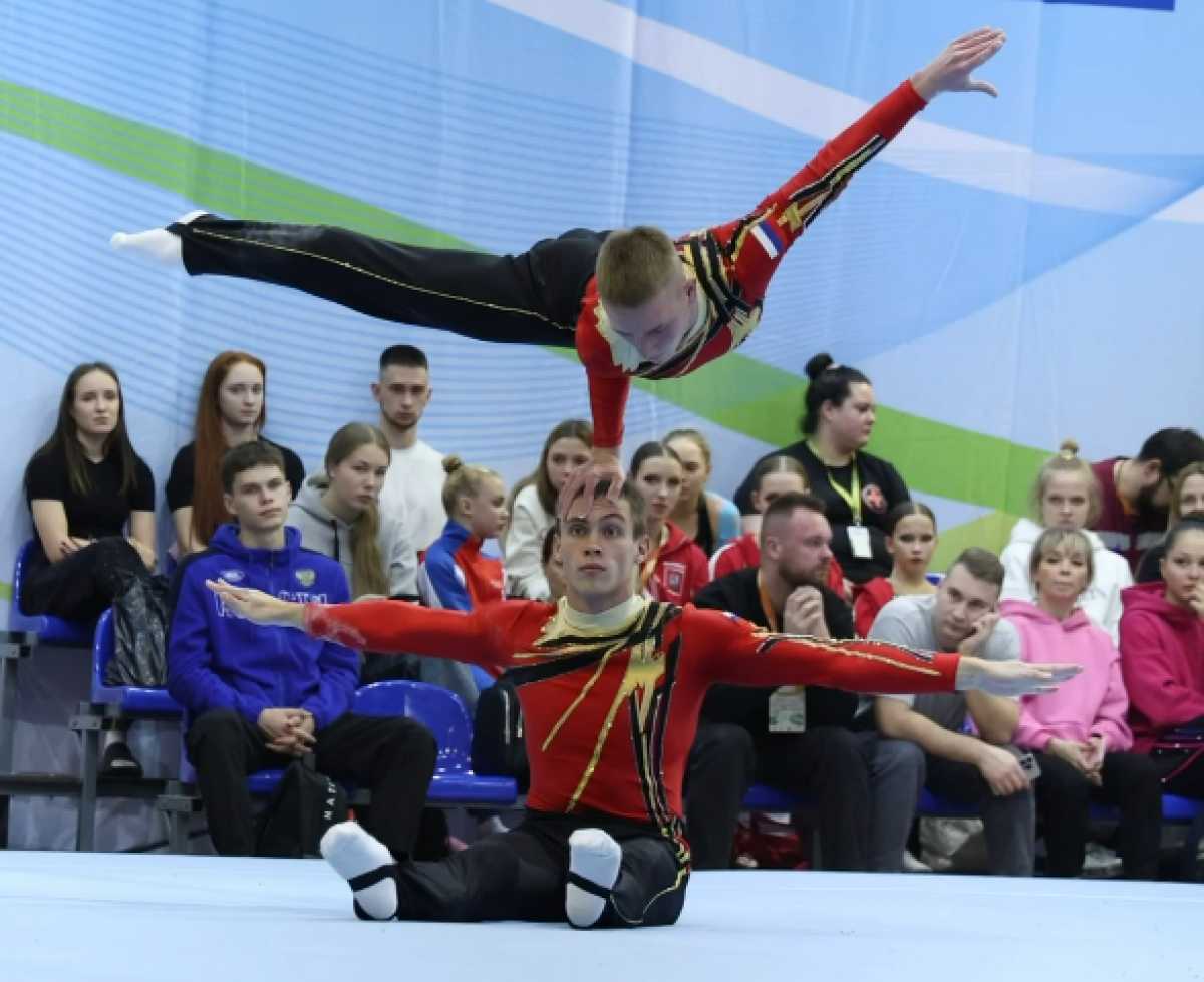 Владислав Глевицкий и Роман Грищенко - воспитанники спортшколы олимпийского резерва «Манеж».