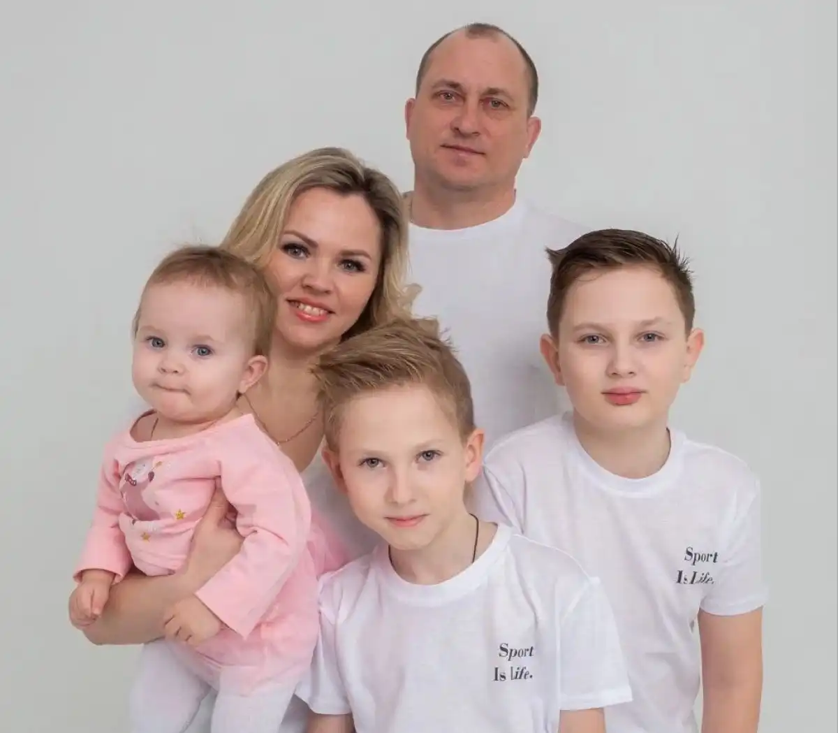 Ирина Черкашина, акушерка Новгородского областного перинатального центра — счастливая мама троих дет