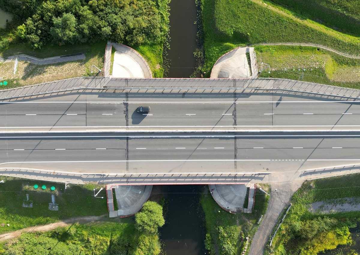 На мосту через реку Тигода отремонтируют деформационные швы.